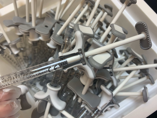 Pengisi Dermal Ce Hyaluronic Acid Dermal Filler Juvederm Ultra 3 Lips yang Dapat Disuntikkan